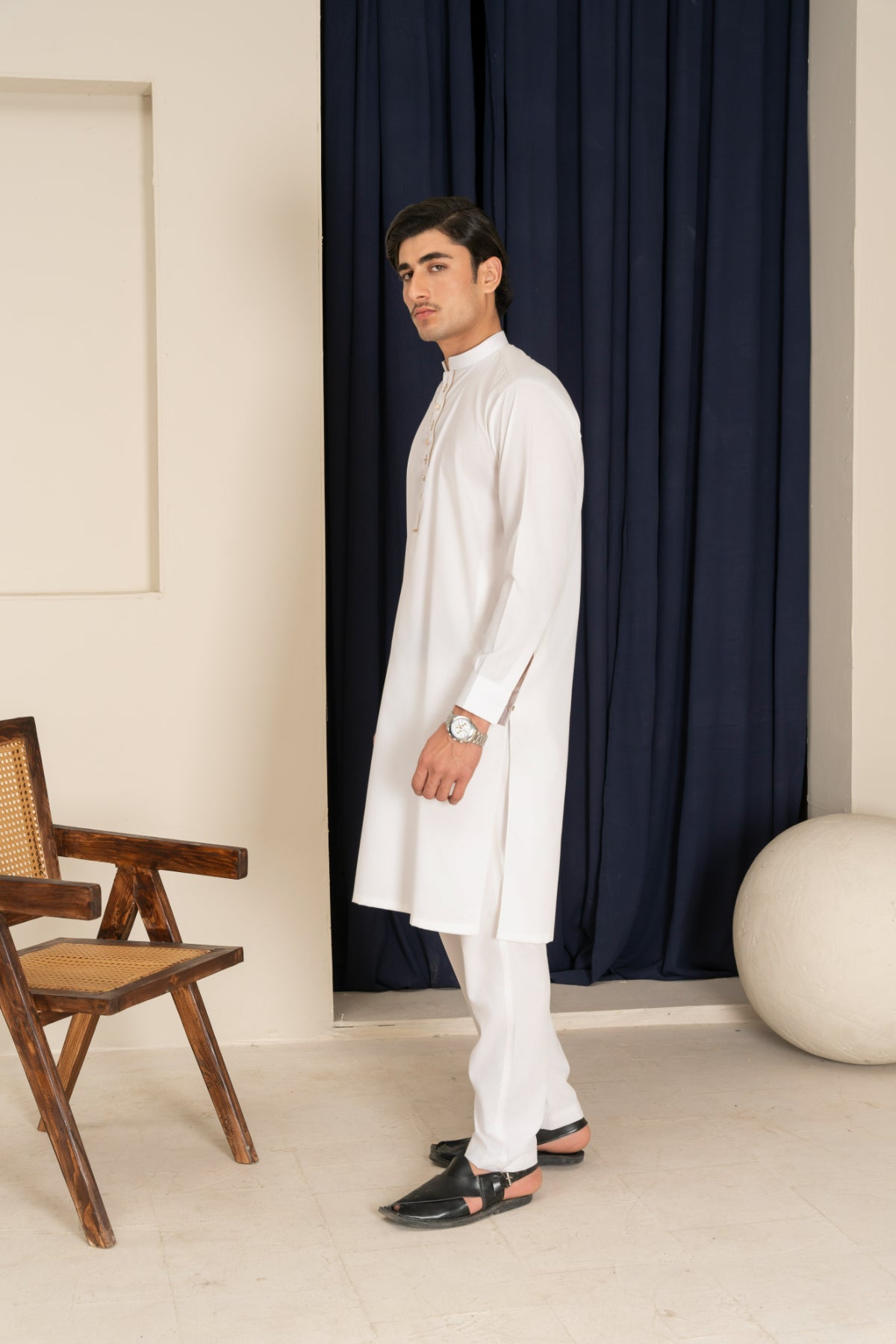 Egg White Kameez Shalwar